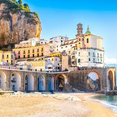 Brezza Marina On The Amalfi Coast 아트라니